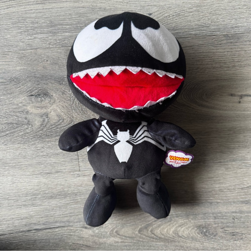 Universal Studios Japan Venom Plushie